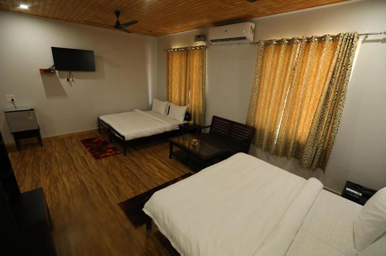 Le Roi Floating Huts & Eco Rooms Tehri New Tehri Bagian luar foto