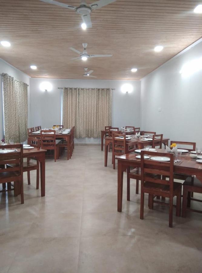 Le Roi Floating Huts & Eco Rooms Tehri New Tehri Bagian luar foto